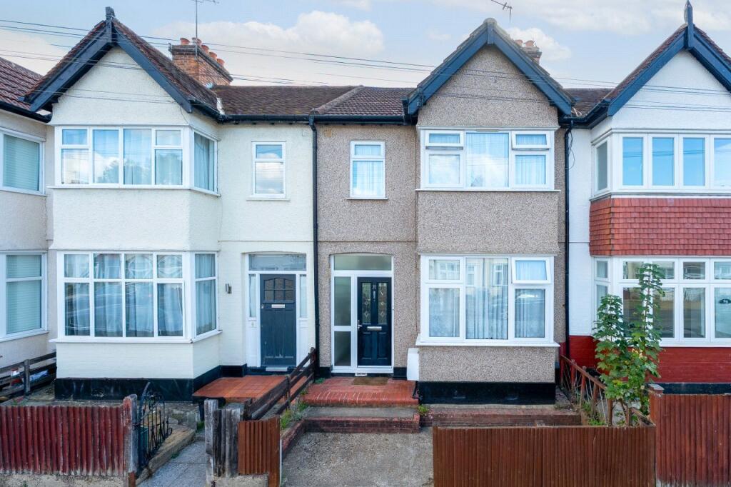 3 bed Mid Terraced House for rent in Carshalton. From Burn and Warne