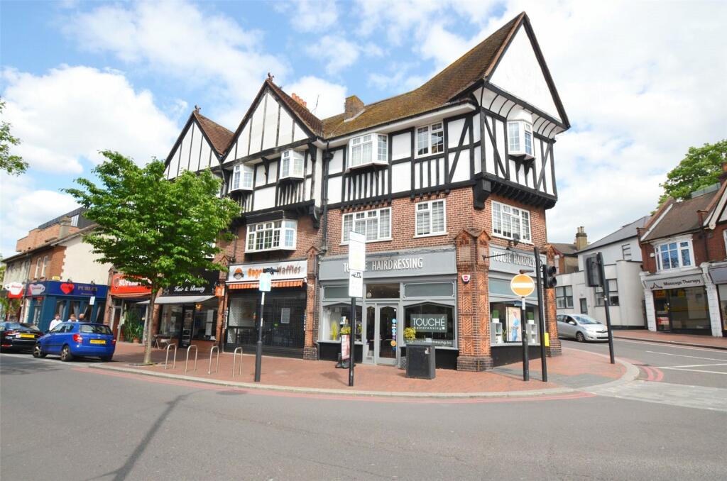 2 bed Duplex for rent in Purley. From Burn and Warne 2 bed Duplex for rent in Purley. From Burn and Warne