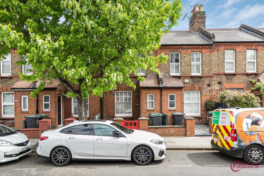 2 bed Mid Terraced House for rent in Wood Green. From Castles Estate Agents - Palmers Green - Lettings 2 bed Mid Terraced House for rent in Wood Green. From Castles Estate Agents - Palmers Green - Lettings