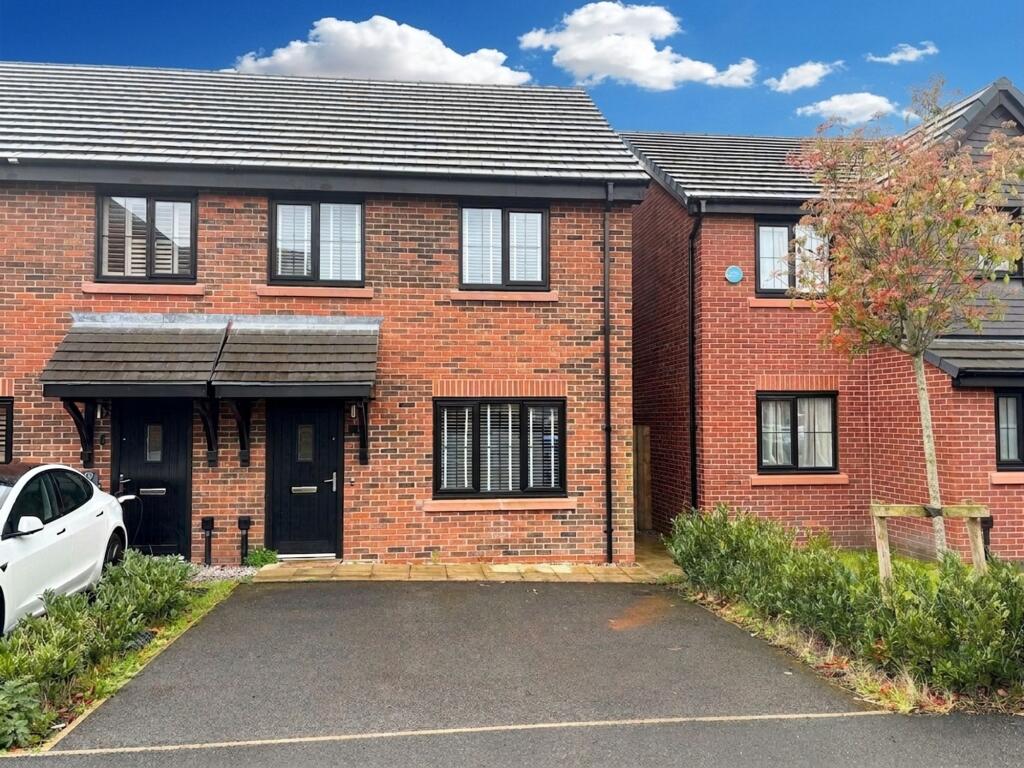 3 bed Semi Detached for rent in New Manchester. From Briscombe - Worsley