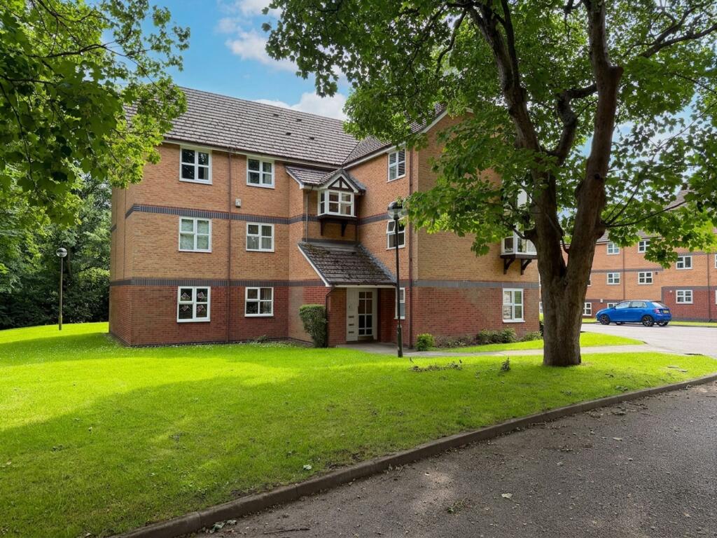 2 bed Apartment for rent in Brindle Heath. From Briscombe - Worsley