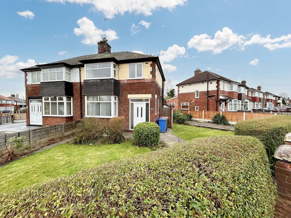 3 bed Semi Detached for rent in Salford. From Briscombe - Worsley