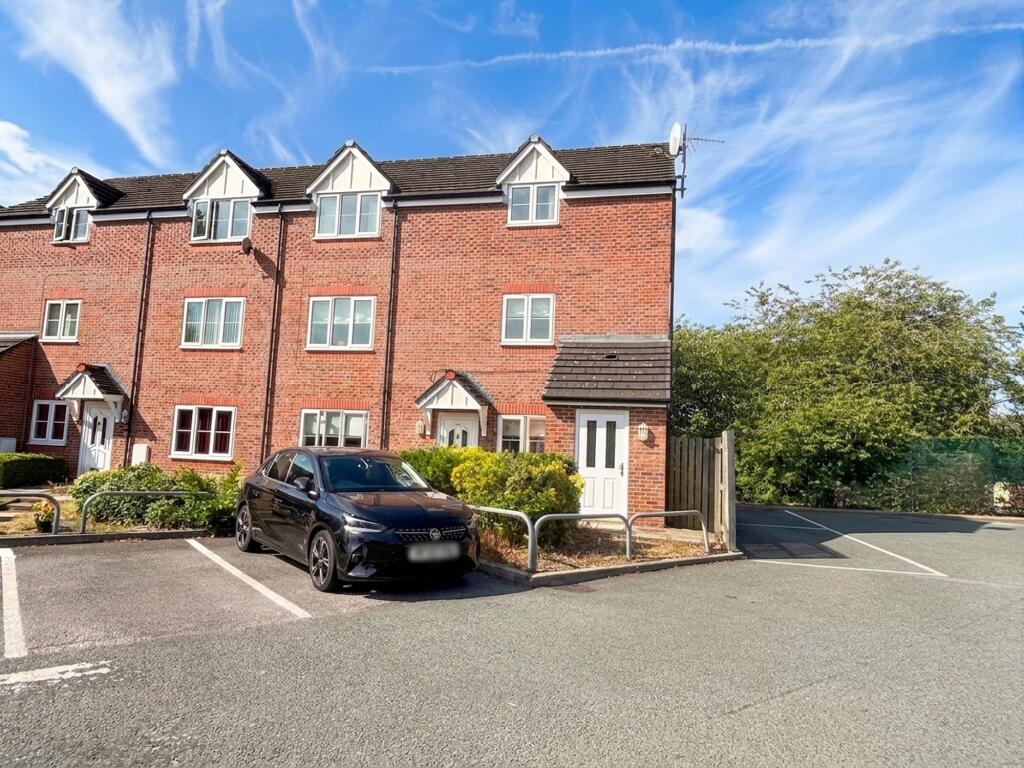2 bed Apartment for rent in New Manchester. From Briscombe - Worsley