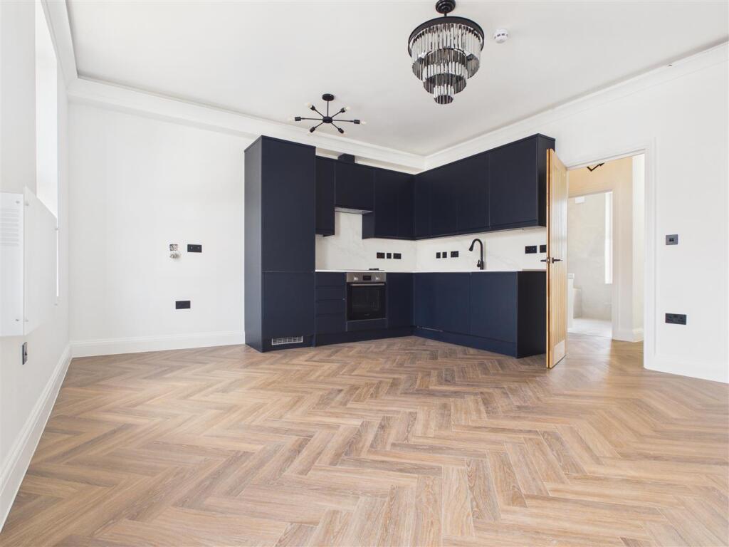 1 bed 1st Floor Flat for rent in Acton. From Aston Rowe - Acton