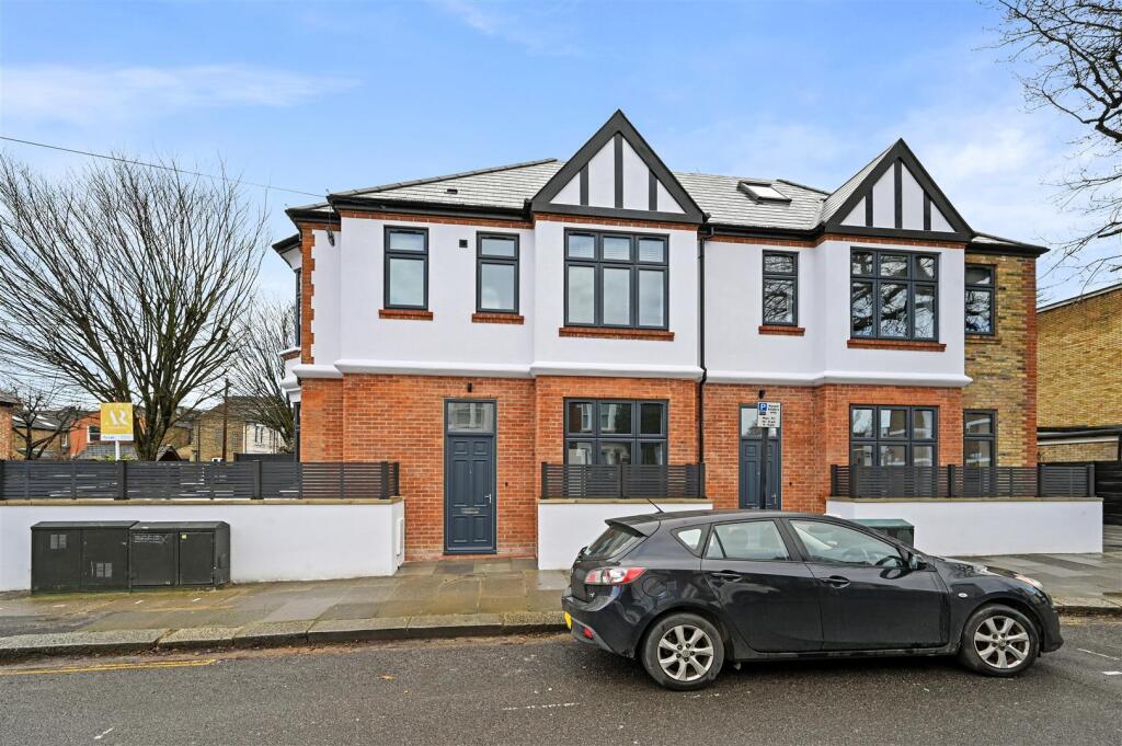 1 bed 1st Floor Flat for rent in London. From Aston Rowe - Acton