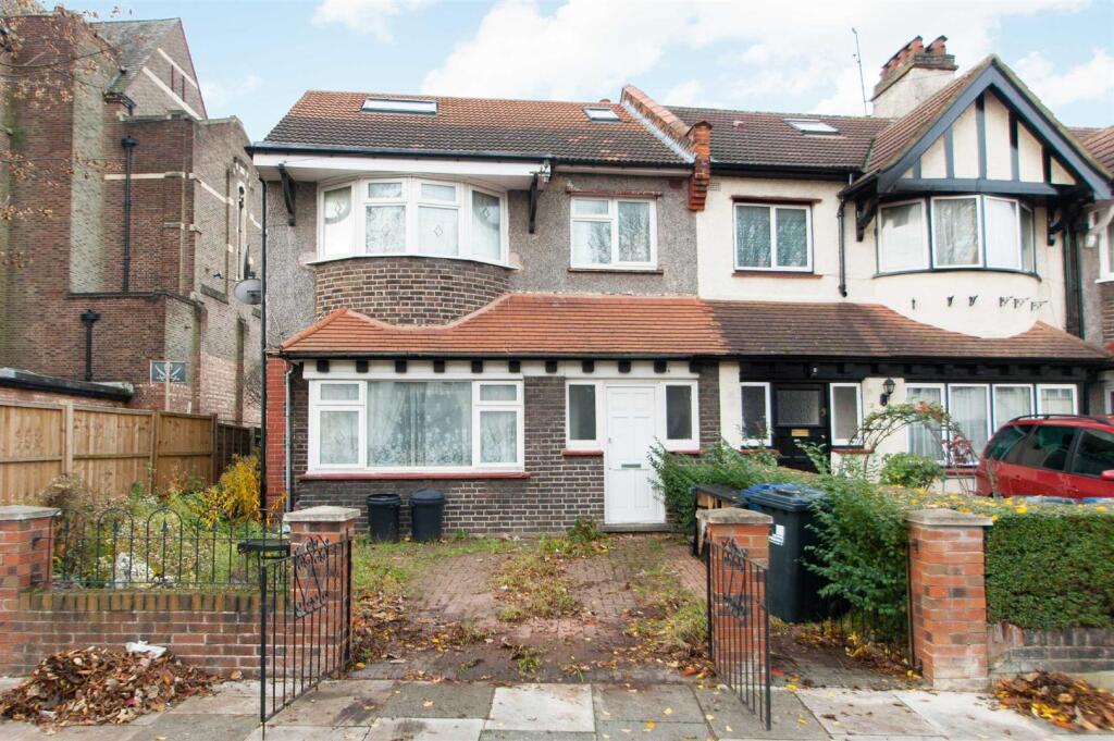 4 bed End of Terrace for rent in London. From Aston Rowe - Acton