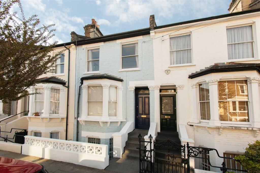 2 bed 1st Floor Flat for rent in London. From Aston Rowe - Acton