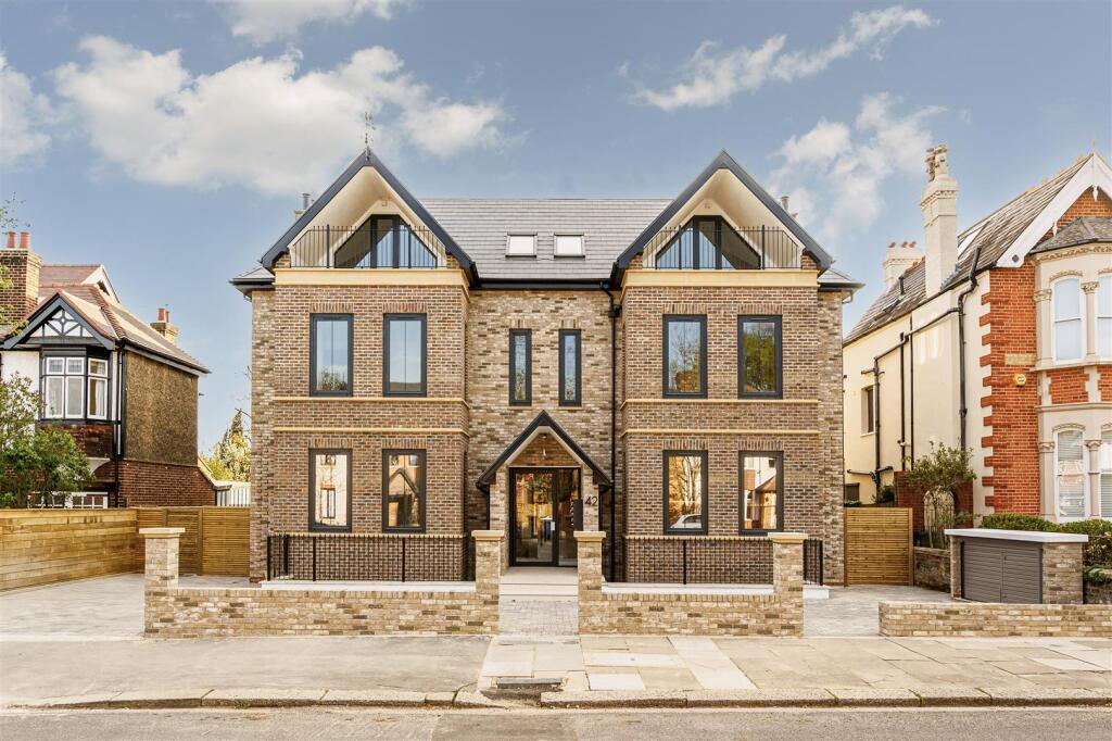 2 bed 1st Floor Flat for rent in Acton. From Aston Rowe - Acton