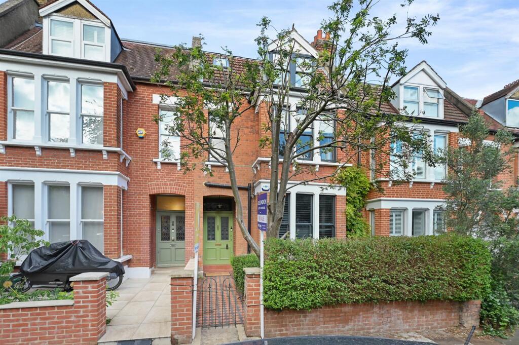 4 bed Mid Terraced House for rent in Acton. From Aston Rowe - Acton