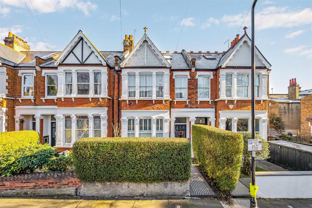 2 bed 1st Floor Flat for rent in London. From Aston Rowe - Acton