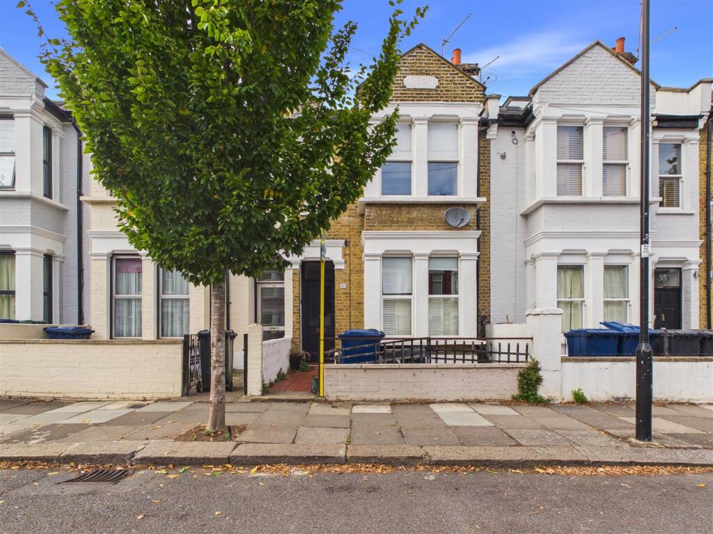 2 bed 1st Floor Flat for rent in Acton. From Aston Rowe - Acton 2 bed 1st Floor Flat for rent in Acton. From Aston Rowe - Acton