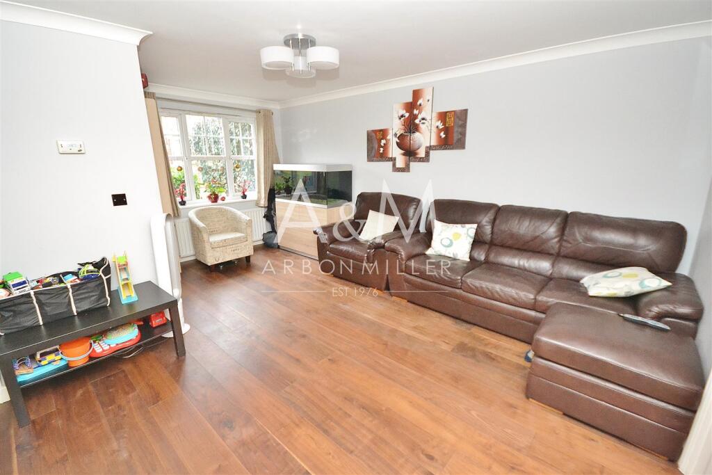 3 bed Semi Detached for rent in Chigwell. From Arbon & Miller - Barkingside
