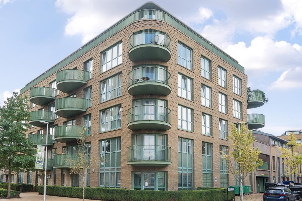 2 bed 1st Floor Flat for rent in Lewisham. From John Payne - Blackheath Village Office