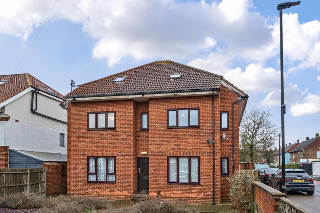 1 bed 1st Floor Flat for rent in Eltham. From John Payne - Blackheath Village Office