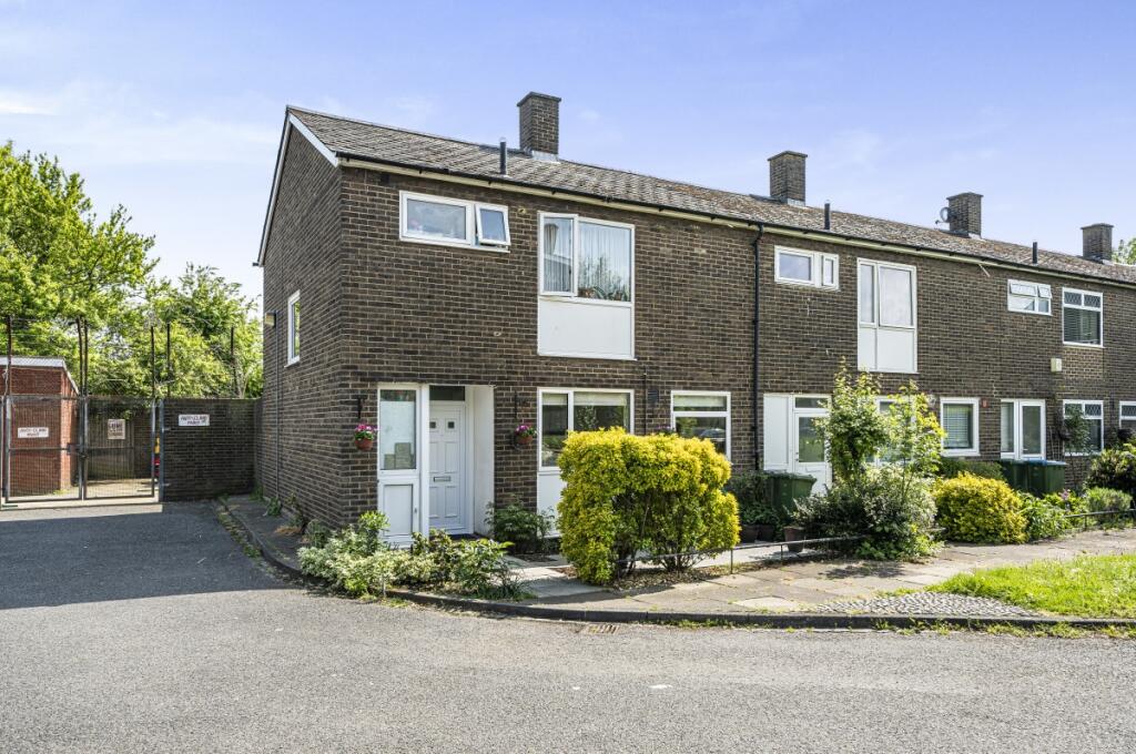 3 bed End of Terrace for rent in Lewisham. From John Payne - Blackheath Village Office 3 bed End of Terrace for rent in Lewisham. From John Payne - Blackheath Village Office