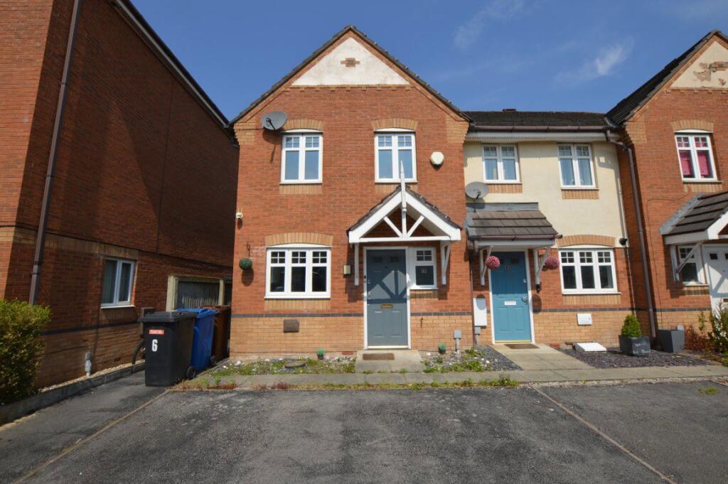 3 bed Town House for rent in Bamfurlong. From Borron Shaw - Wigan