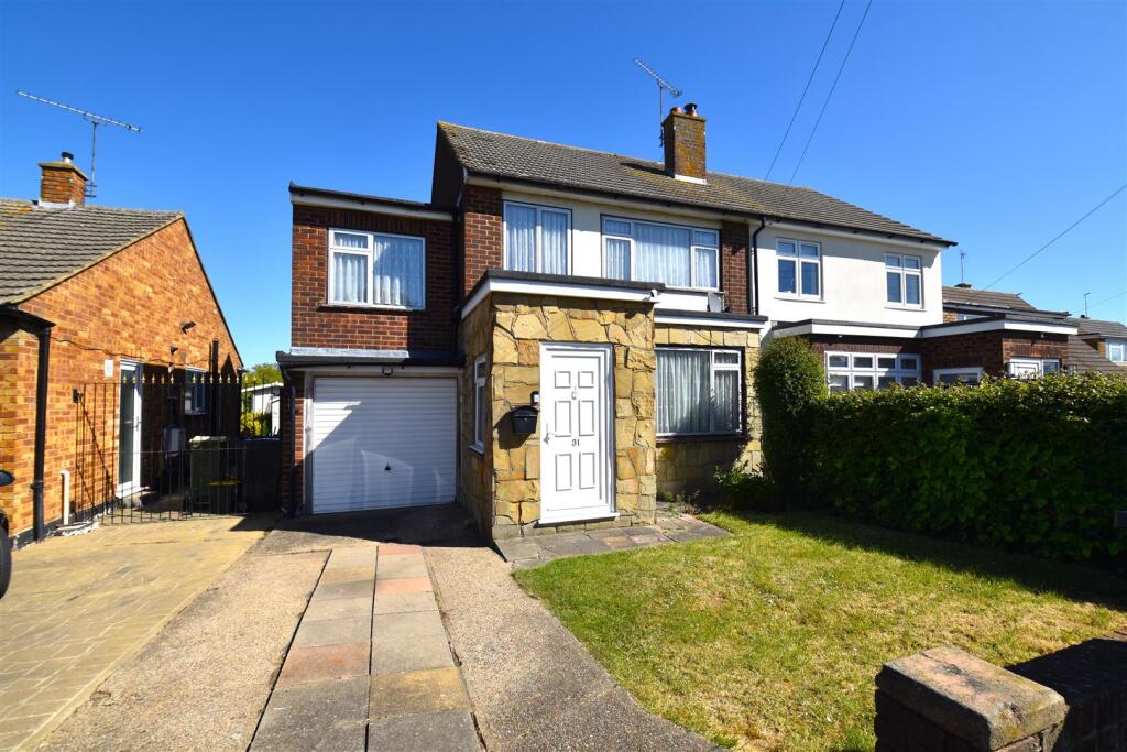 3 bed Semi Detached for rent in Hullbridge. From Horizon Estate Agents - Rochford
