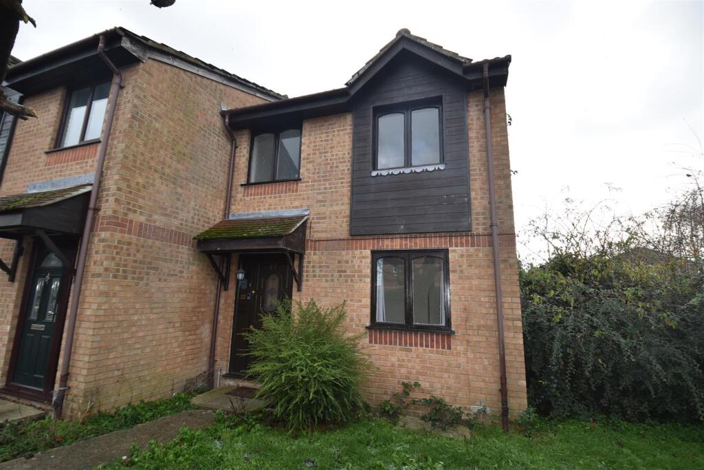 3 bed Semi Detached for rent in Rochford. From Horizon Estate Agents - Rochford