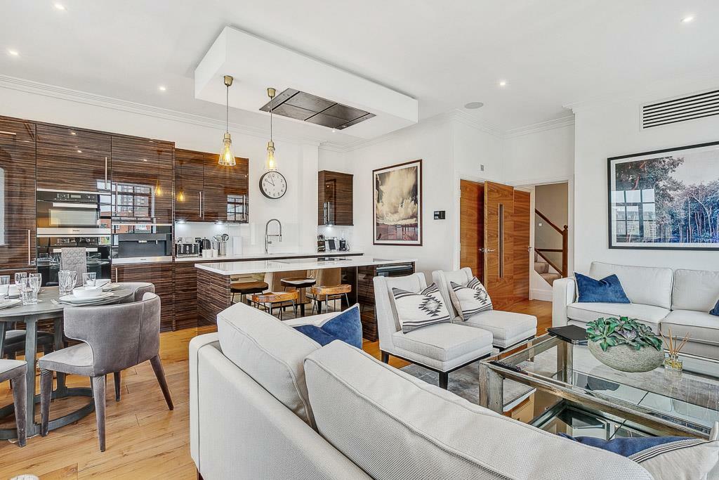 3 bed Penthouse for rent in London. From Brik - London