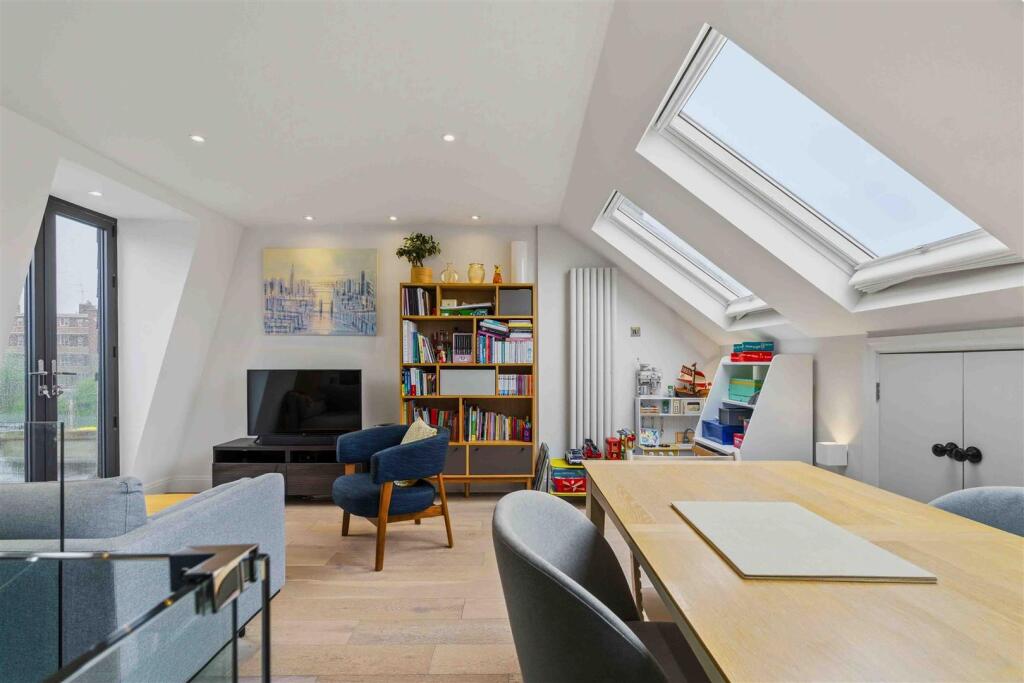 3 bed Not Specified for rent in Fulham. From Brik - London