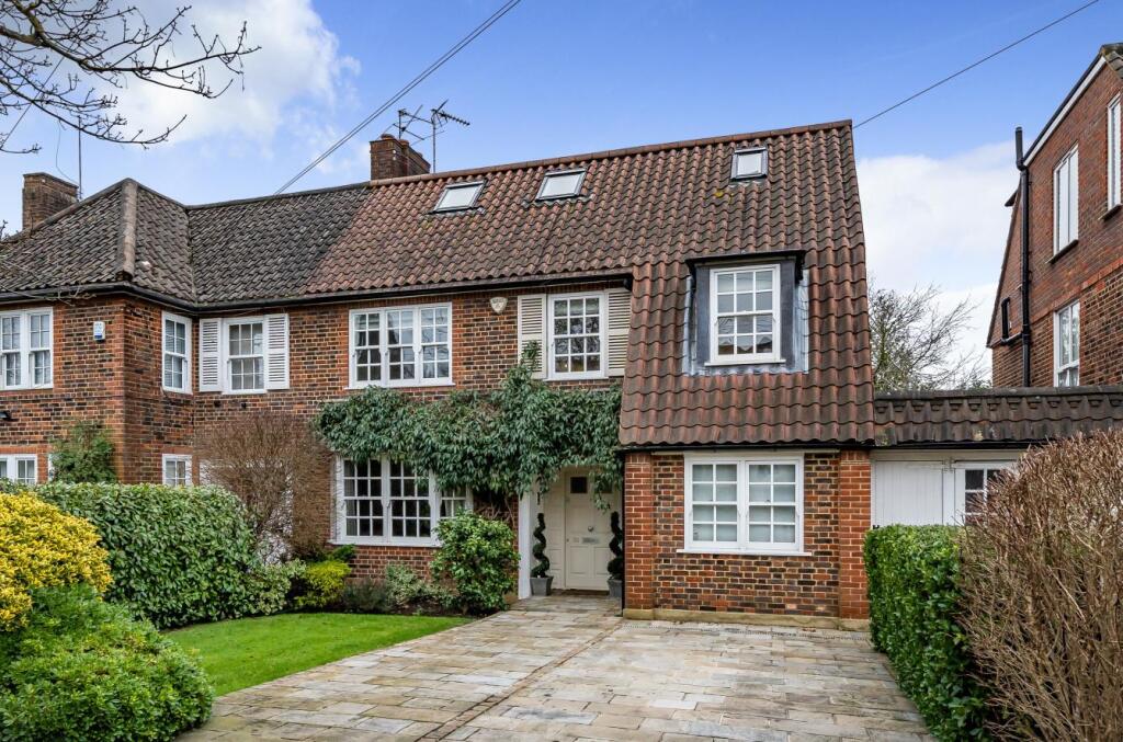 4 bed Semi Detached for rent in Barnet. From Real Estates - Woodside Park 4 bed Semi Detached for rent in Barnet. From Real Estates - Woodside Park