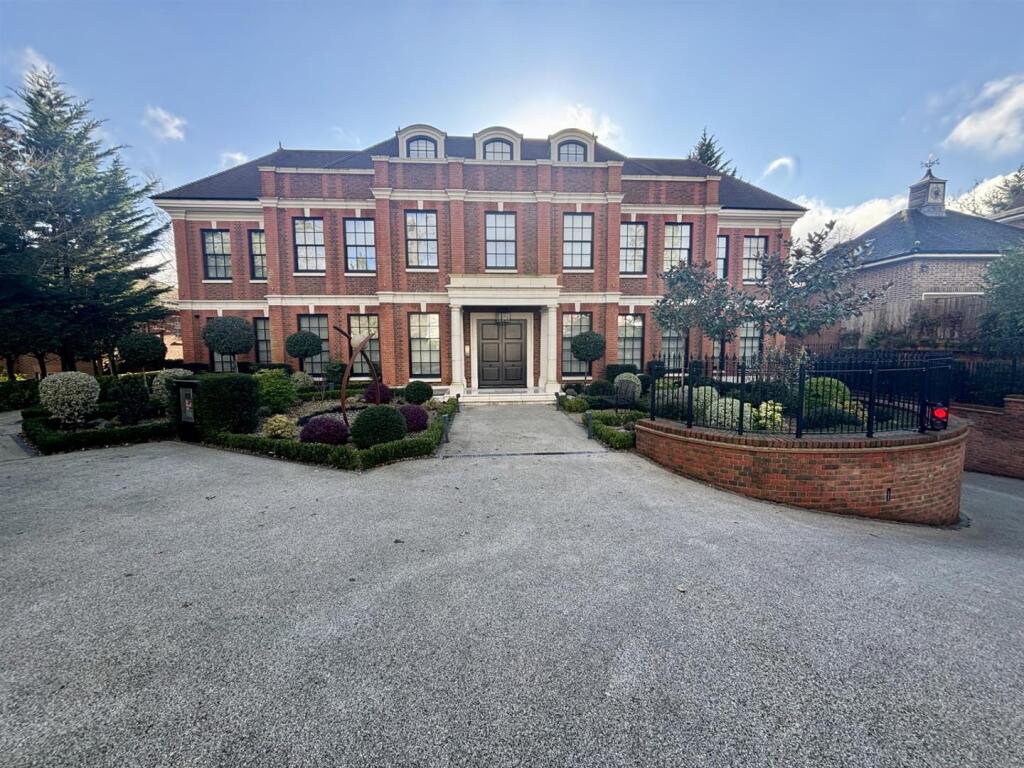 2 bed 1st Floor Flat for rent in Barnet. From Real Estates - Woodside Park