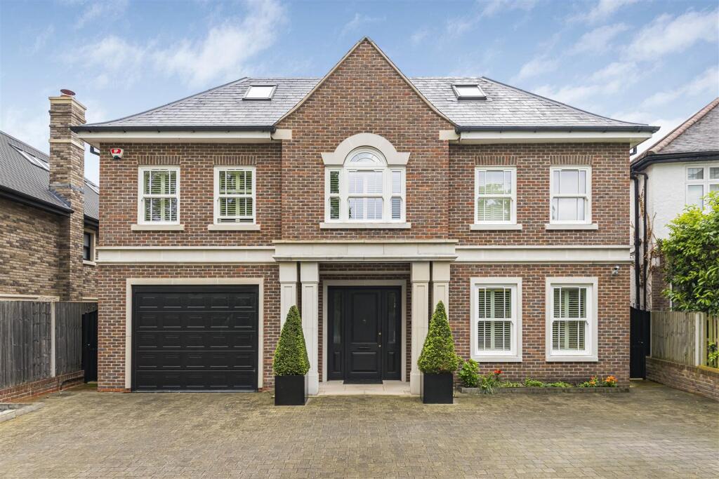 6 bed Detached for rent in Friern Barnet. From Real Estates - Woodside Park 6 bed Detached for rent in Friern Barnet. From Real Estates - Woodside Park