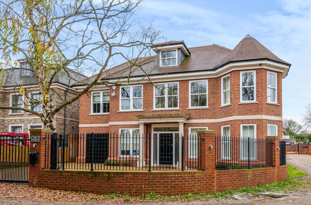 6 bed Detached for rent in Arkley. From Real Estates - Woodside Park 6 bed Detached for rent in Arkley. From Real Estates - Woodside Park