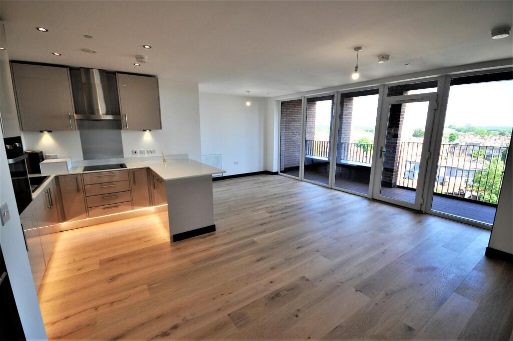 2 bed Apartment for rent in Watford. From Harry Charles Estate Agents - Watford