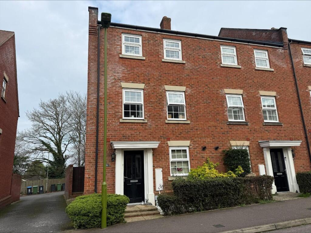 4 bed Detached for rent in Hemel Hempstead. From Harry Charles Estate Agents - Watford 4 bed Detached for rent in Hemel Hempstead. From Harry Charles Estate Agents - Watford