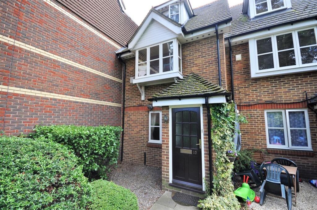 1 bed Apartment for rent in Watford. From Harry Charles Estate Agents - Watford 1 bed Apartment for rent in Watford. From Harry Charles Estate Agents - Watford