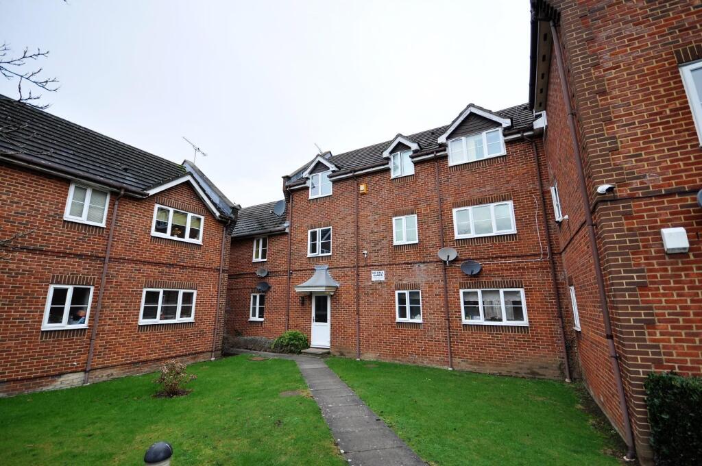 1 bed Apartment for rent in Watford. From Harry Charles Estate Agents - Watford
