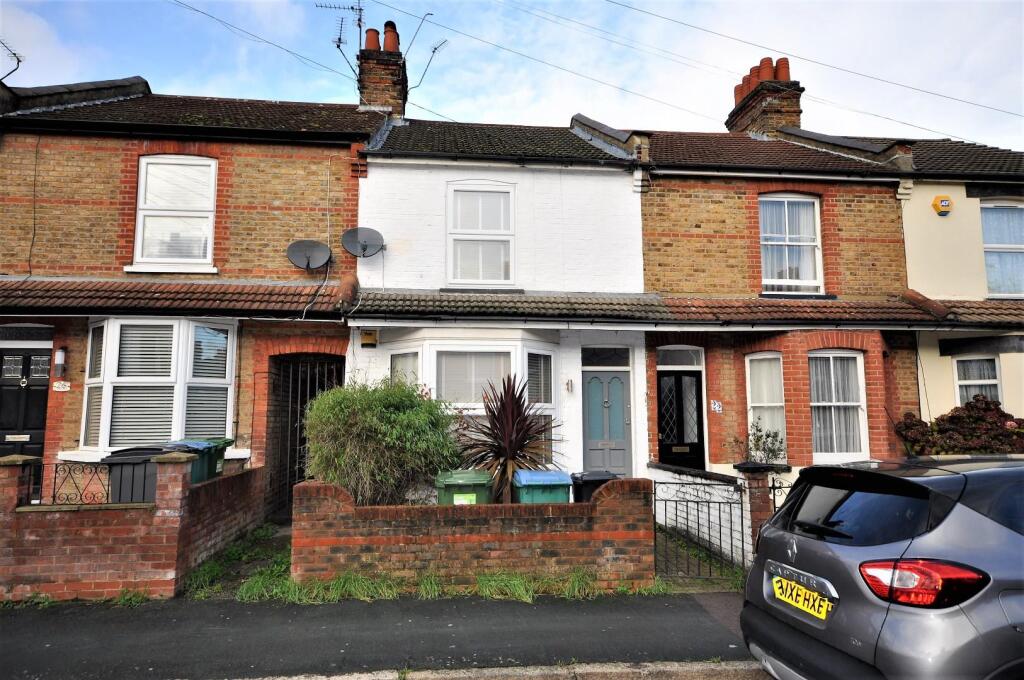 3 bed Mid Terraced House for rent in Watford. From Harry Charles Estate Agents - Watford 3 bed Mid Terraced House for rent in Watford. From Harry Charles Estate Agents - Watford