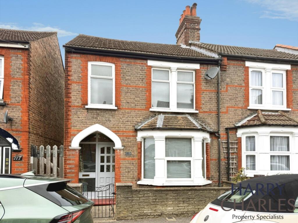 3 bed End of Terrace for rent in Watford. From Harry Charles Estate Agents - Watford