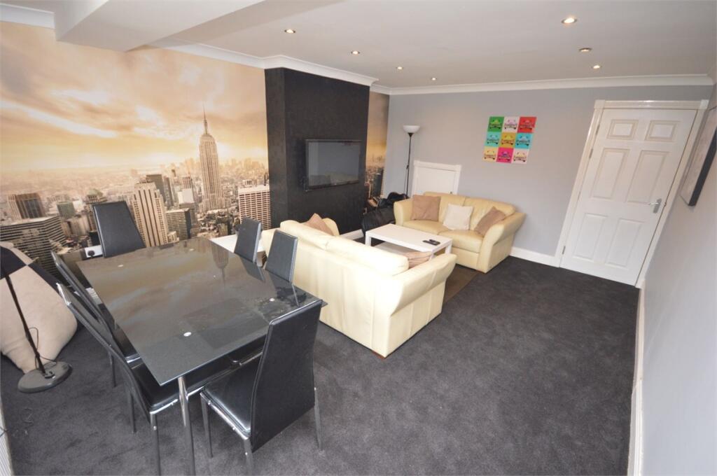 5 bed Mid Terraced House for rent in Sunderland. From Hackett Property - Sunderland 5 bed Mid Terraced House for rent in Sunderland. From Hackett Property - Sunderland