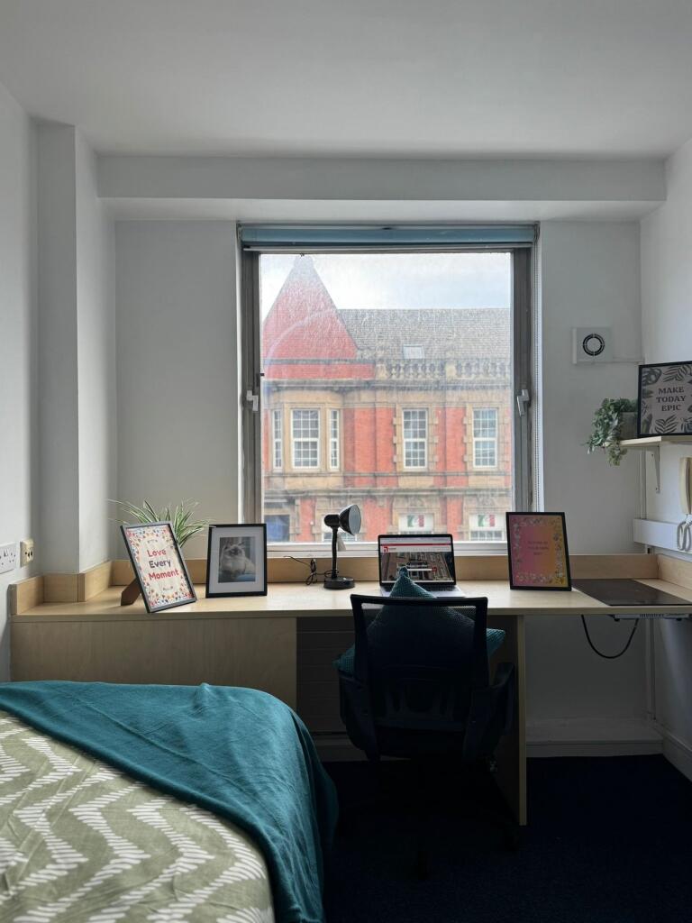 4 bed Studio for rent in Sunderland. From Hackett Property - Sunderland 4 bed Studio for rent in Sunderland. From Hackett Property - Sunderland