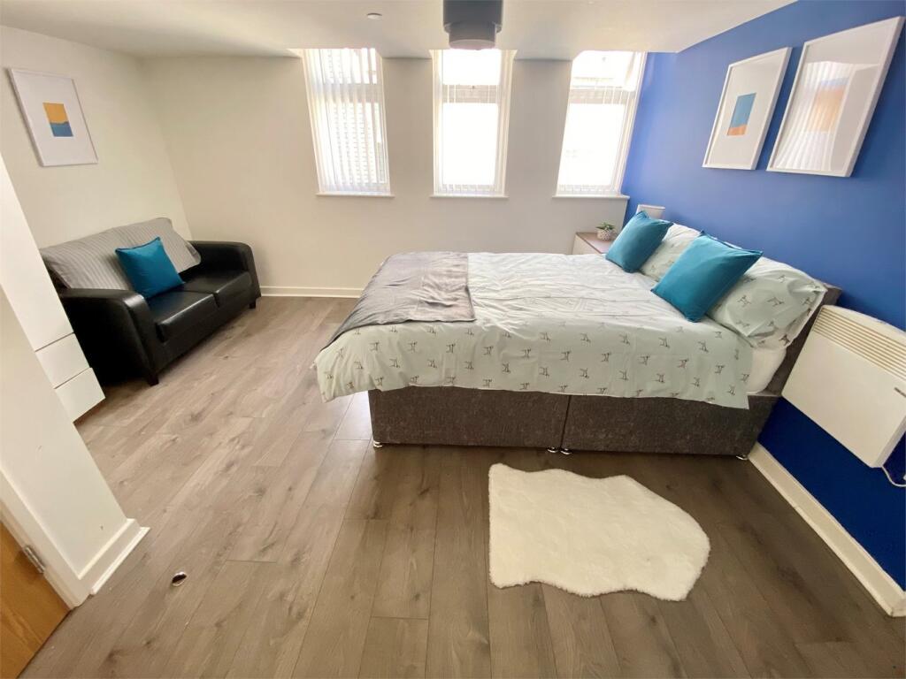 4 bed Studio for rent in Sunderland. From Hackett Property - Sunderland