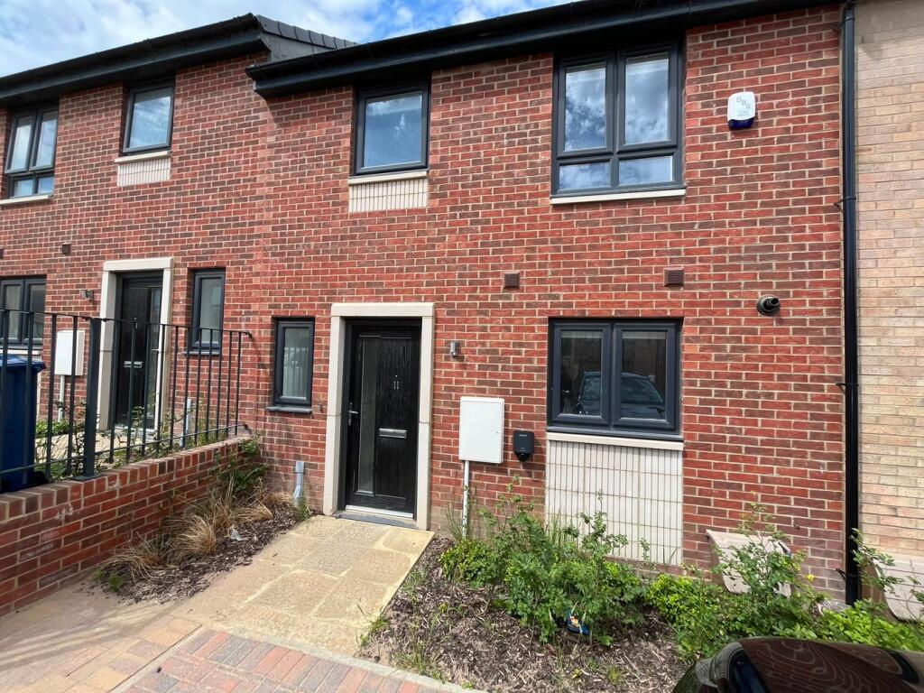 3 bed Town House for rent in . From Hackett Property - Sunderland