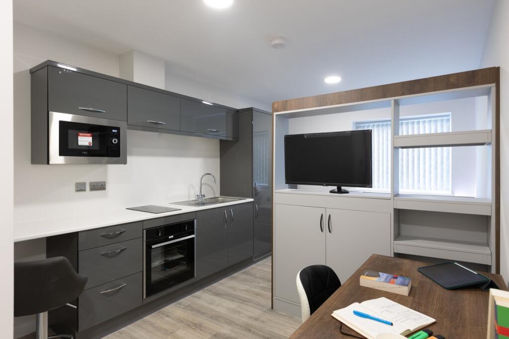 4 bed Studio for rent in Sunderland. From Hackett Property - Sunderland