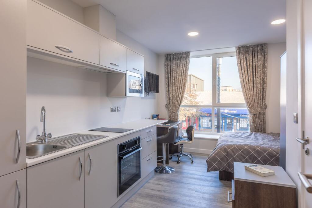4 bed Studio for rent in Sunderland. From Hackett Property - Sunderland