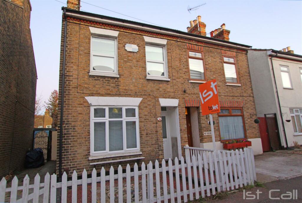 2 bed Semi-Detached House for rent in Southend-on-Sea. From 1st Call Sales and Lettings
