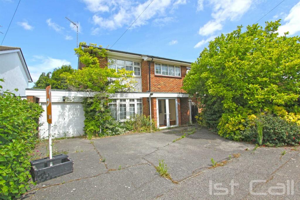 3 bed Detached House for rent in Southend-on-Sea. From 1st Call Sales and Lettings