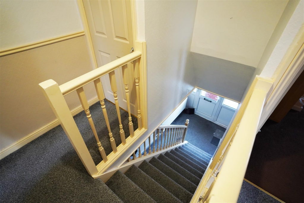 3 bed Mid Terraced House for rent in Rochford. From 1st Call Sales & Lettings - Southend