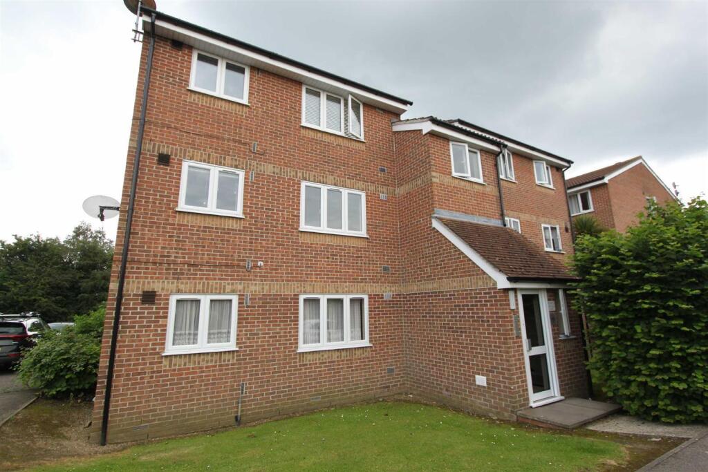 1 bed 1st Floor Flat for rent in Rochford. From 1st Call Sales & Lettings - Southend