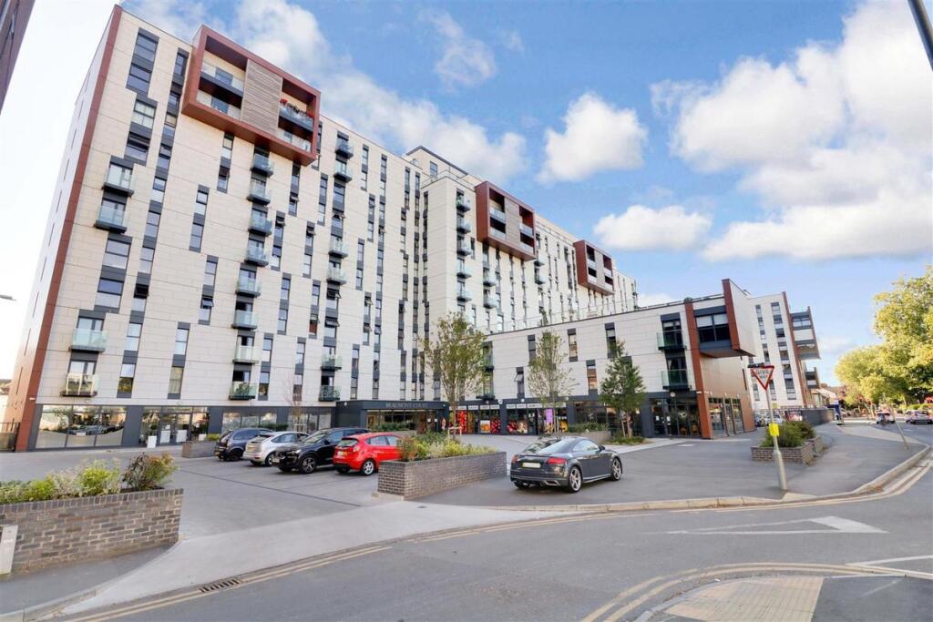 2 bed 1st Floor Flat for rent in Southend-on-Sea. From 1st Call Sales & Lettings - Southend