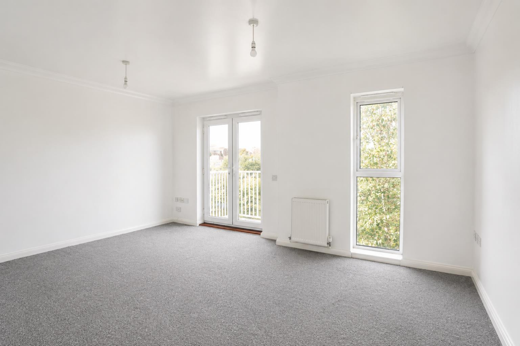 2 bed 1st Floor Flat for rent in Southend-on-Sea. From 1st Call Sales & Lettings - Southend 2 bed 1st Floor Flat for rent in Southend-on-Sea. From 1st Call Sales & Lettings - Southend