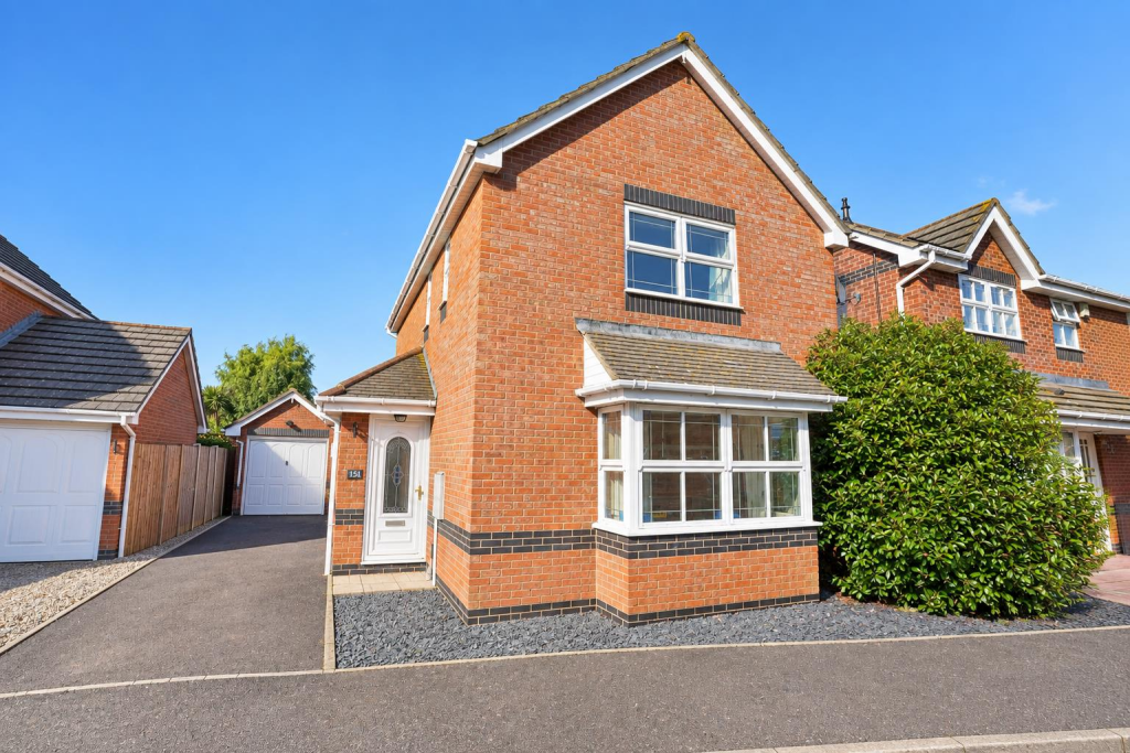 3 bed Detached for rent in Southend-on-Sea. From 1st Call Sales & Lettings - Southend 3 bed Detached for rent in Southend-on-Sea. From 1st Call Sales & Lettings - Southend