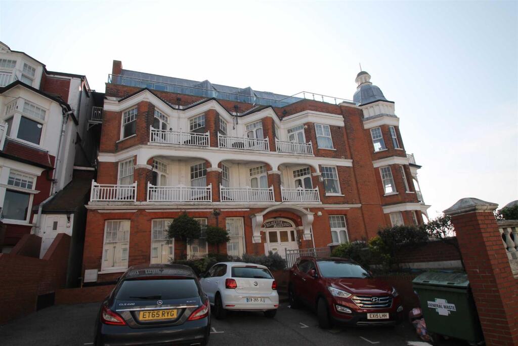 2 bed Apartment for rent in Southend-on-Sea. From Sorrell - Southend-on-sea