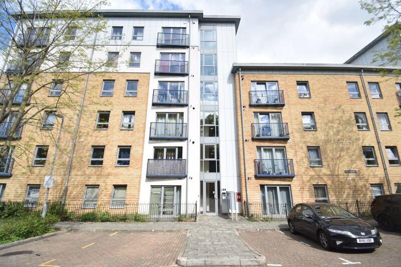 1 bed 1st Floor Flat for rent in Basingstoke. From Loddon Properties - Chineham