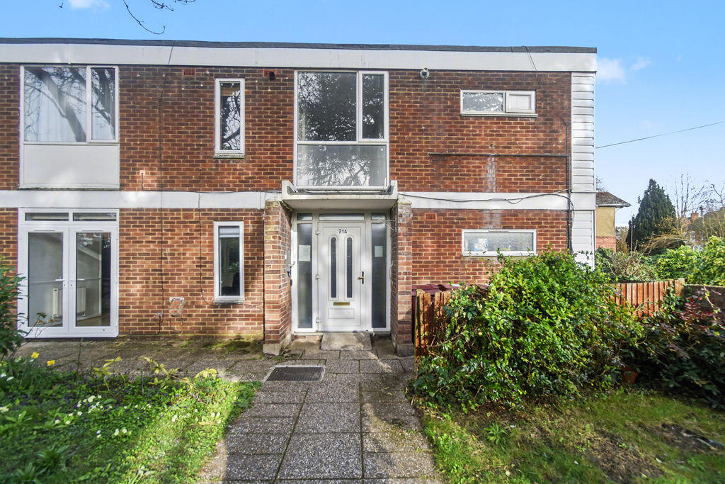 2 bed 1st Floor Flat for rent in Reading. From Loddon Properties - Chineham